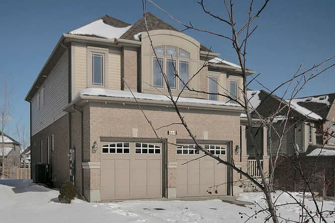864 Teakwood Ln