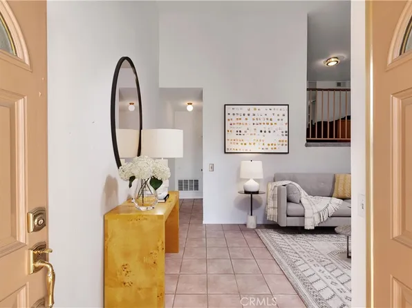 21025 Lemarsh St Unit D20, Chatsworth, CA 91311