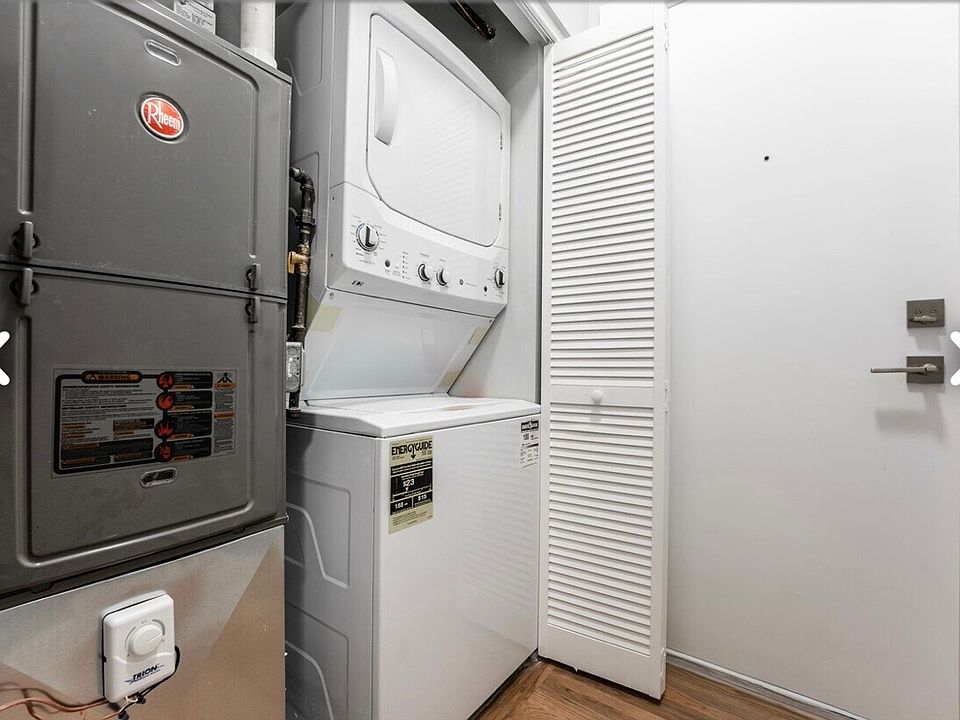 2nd image of 2103 N Sedgwick St APT 1