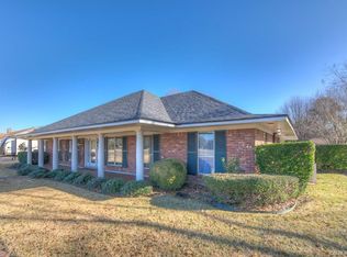 2410 Benton Rd, Bossier City, LA 71111