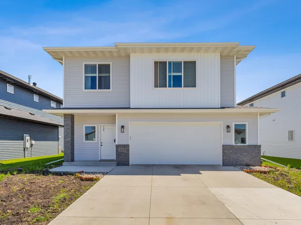 5511 Lori Ln W, West Fargo, ND 58078