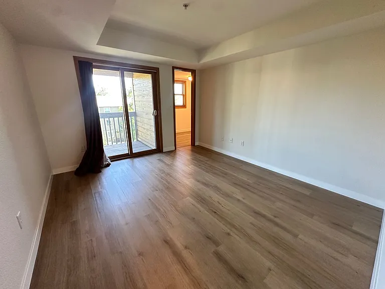 2802 Sundown Ln #302 — Photo 8