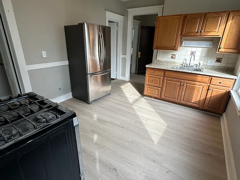 529 Dixwell Ave #1 — Photo 38