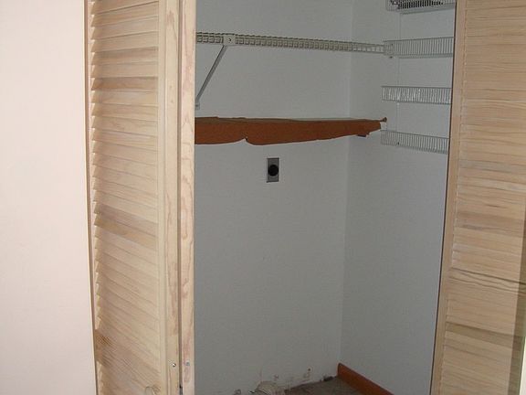 3rd image of 381 W Indies Dr