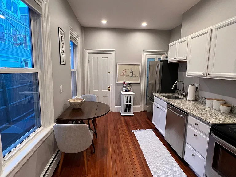 41 Pearl St #1 — Photo 20
