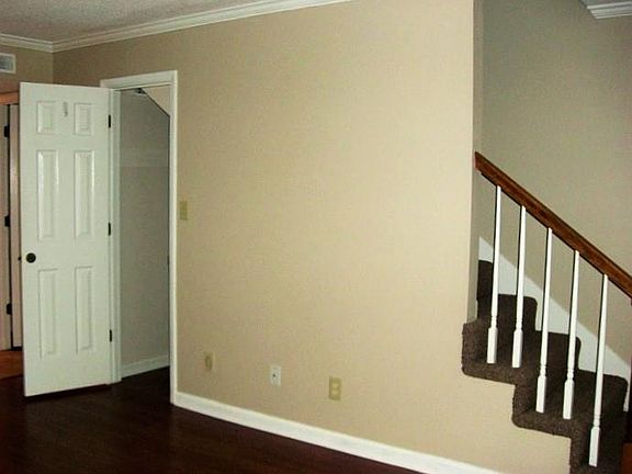 4th image of 624 Calhoun St