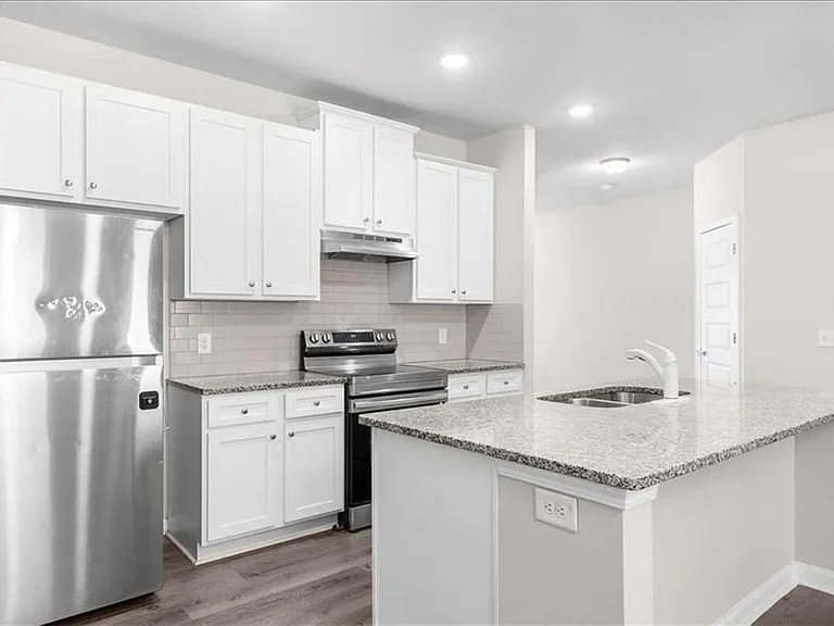 200 Vickery Ln NW — Photo 6