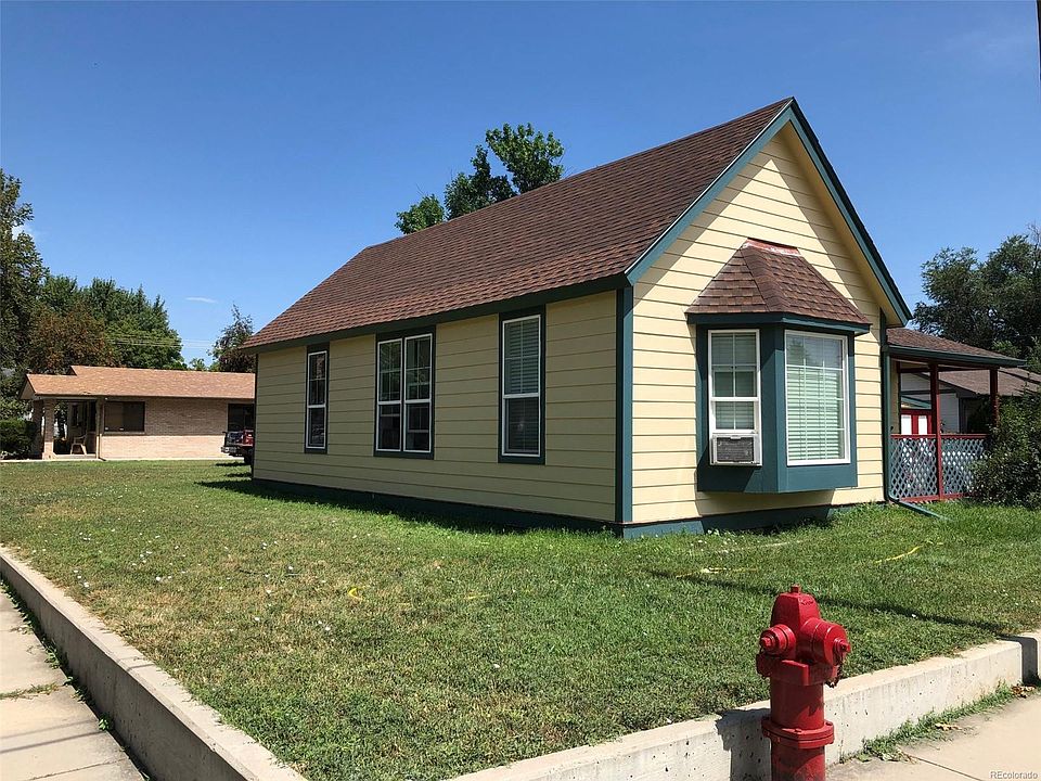 2nd image of 701 Pine St