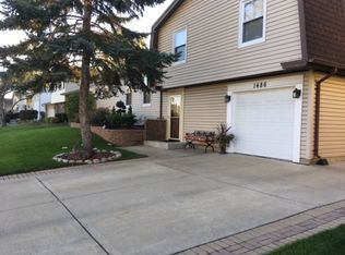 1486 William Clifford Ln, Elk Grove Village, IL 60007