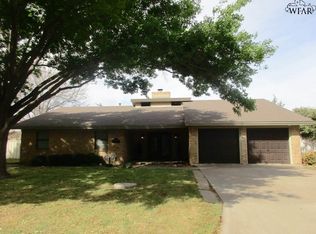 2604 Twin Oaks, Vernon, TX 76384