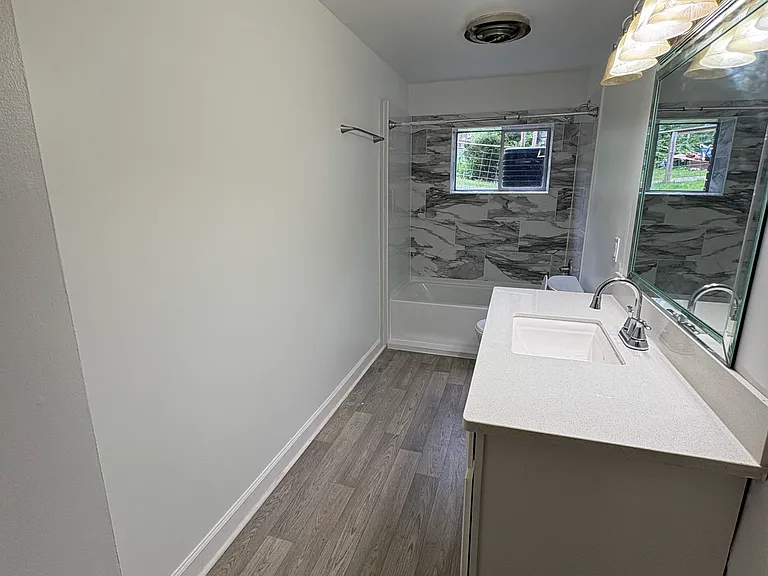 1122 James Blvd #3 — Photo 7