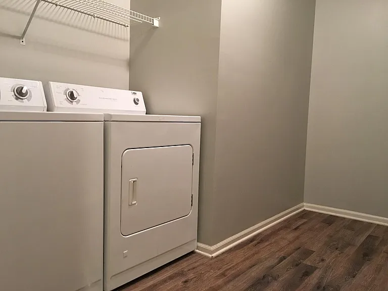 3329 Park Ridge Ln NE — Photo 21