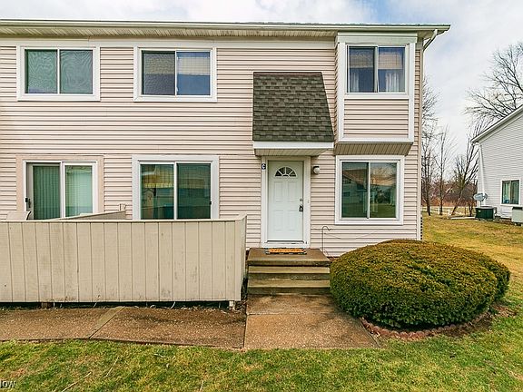 2nd image of 5422 Canyon Ct #64-C