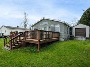 11616 Maywood Dr NE, Sparta, MI 49345