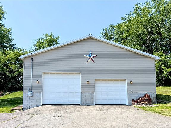 2nd image of 1320 W 4th Ave