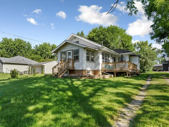 221 Main St E, Clarks Grove, MN 56016