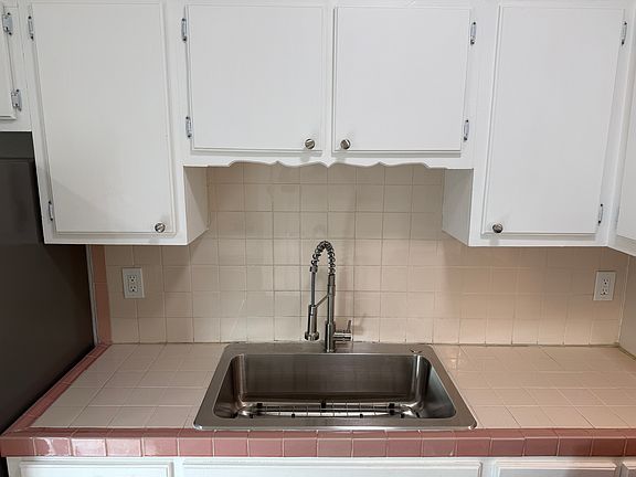 5th image of 1119 N Coronado St #310