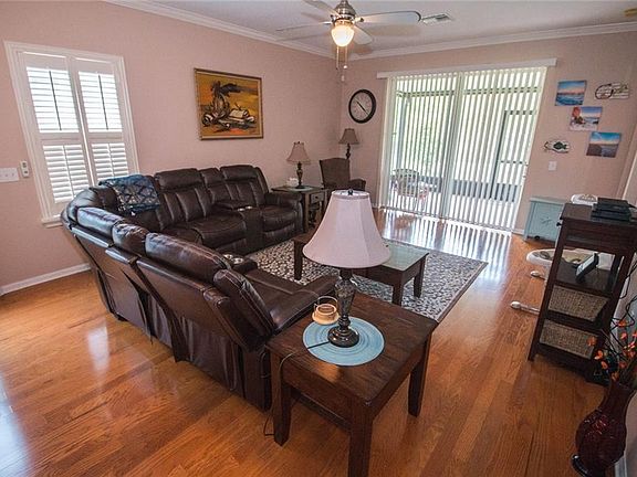 4th image of 7502 Surrey Pines Dr