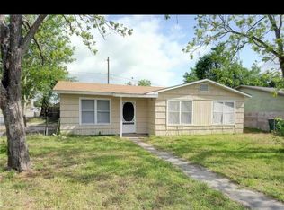 2902 Oaklawn St, Victoria, TX 77901