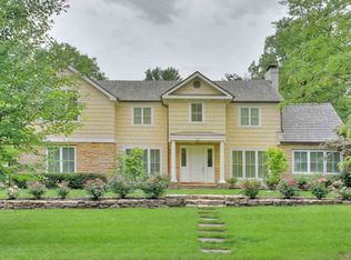 825 W 53rd Ter, Kansas City, MO 64112