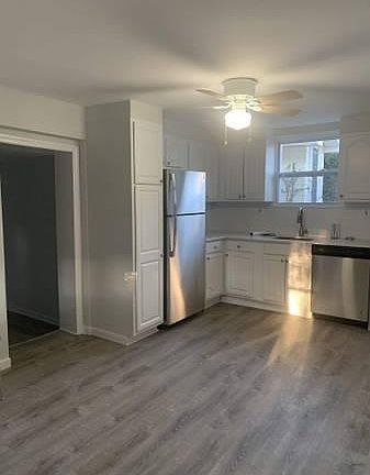 3rd image of 128 Dubois Ave