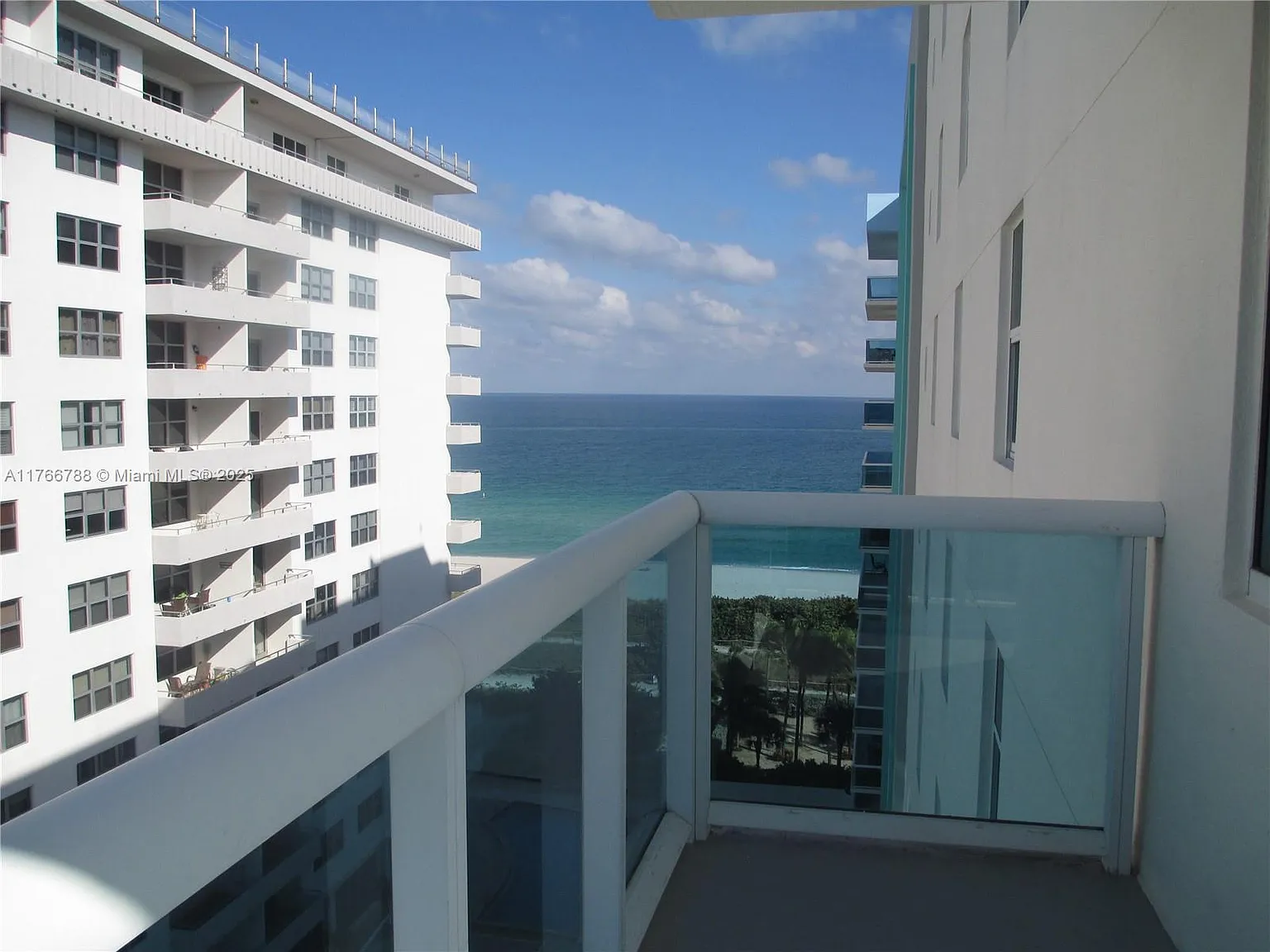 The Waverly At Surfside B — Photo 2