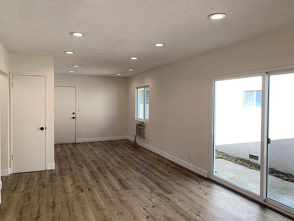 4th image of 6901 Coldwater Canyon Ave #6901