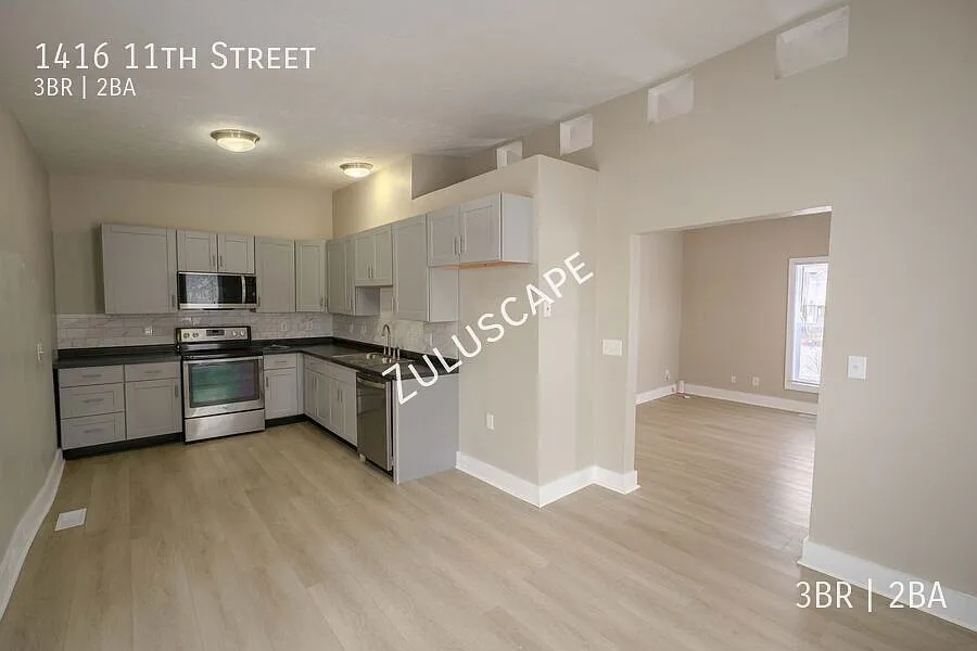 1416 11th Street / 3 bedroom 2 bathroom home in Muncie Indiana — Photo 3