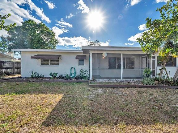 3rd image of 214 Beach Avenue