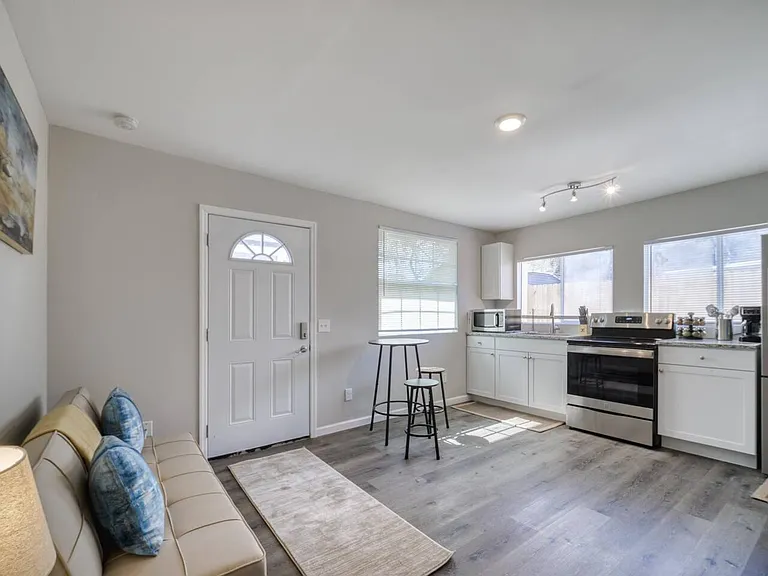 832 Mikael Ave #C — Photo 1