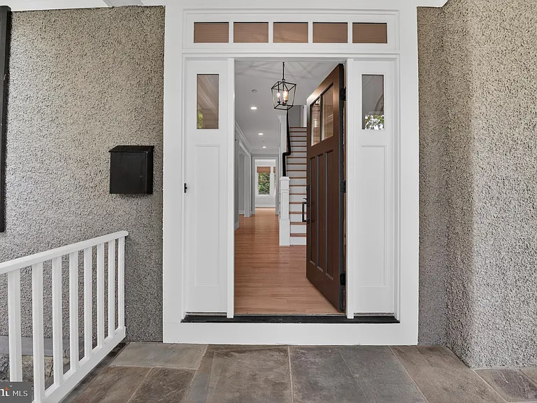 5718 Huntington Pkwy — Photo 12