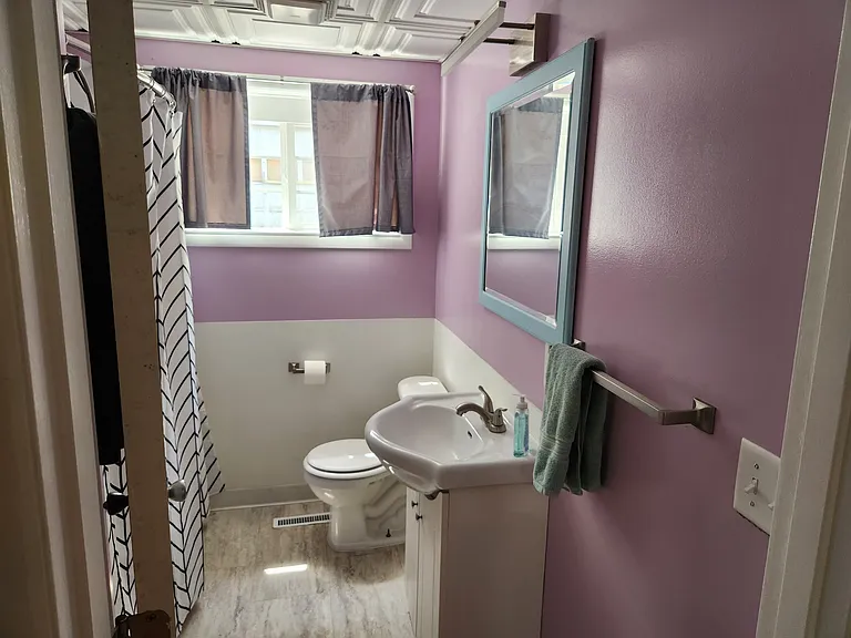 419 E State St #3 — Photo 4