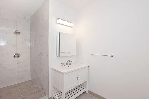 Rented by Bold New York | media 42