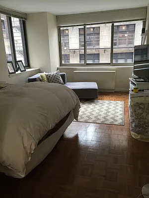 Rented by Chelsea Tower | media 1