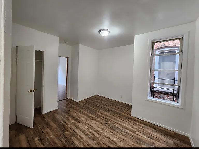 2442 Prospect Ave #2A — Photo 3