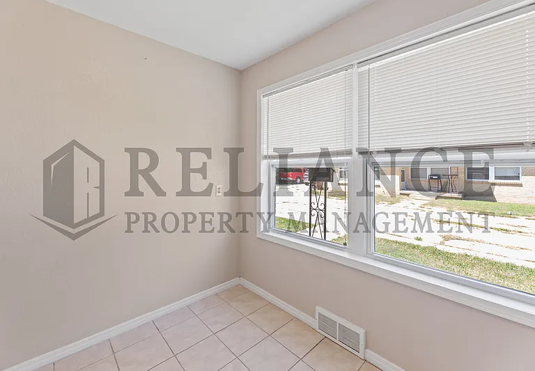 4912 E Morris St — Photo 5