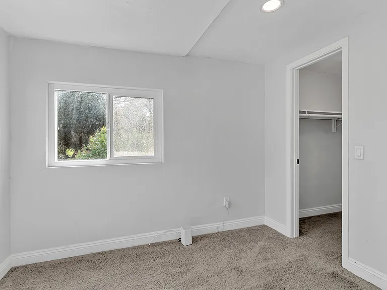 1224 Willowside Ter — Photo 15
