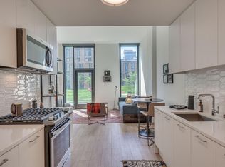 1141 W Madison St #704, Chicago, IL 60607