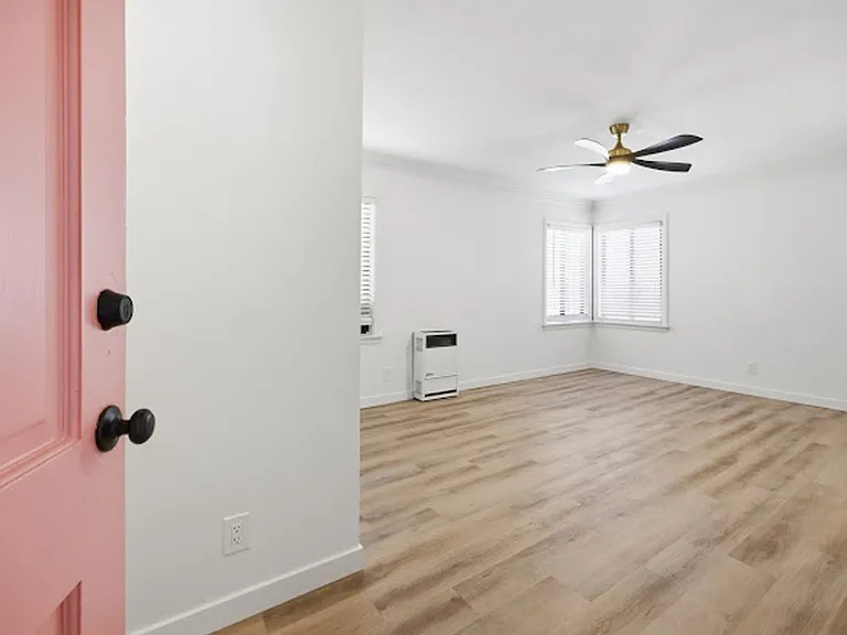 717 E Medio St — Photo 11