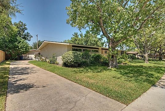 5th image of 410 Dolphin Ln