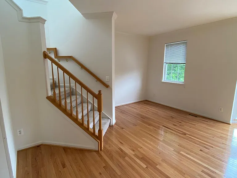 2560 Belcroft Pl — Photo 7