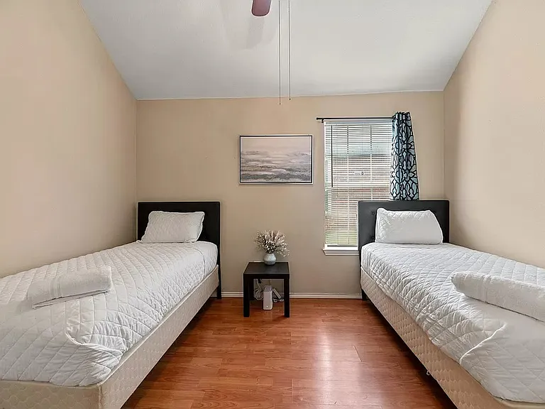 10309 Belfort Dr — Photo 20