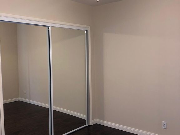 4th image of 11004 Blix St APT 1E
