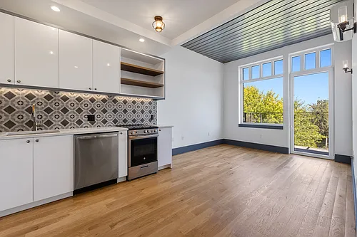 412 Evergreen Ave #3B Photo 1