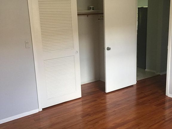 2nd bedroom closet