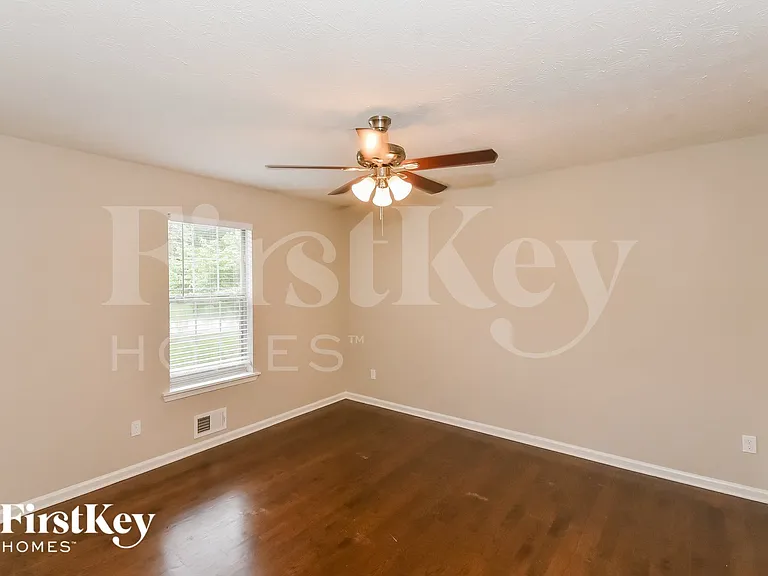 855 Clyde Cole Rd — Photo 6