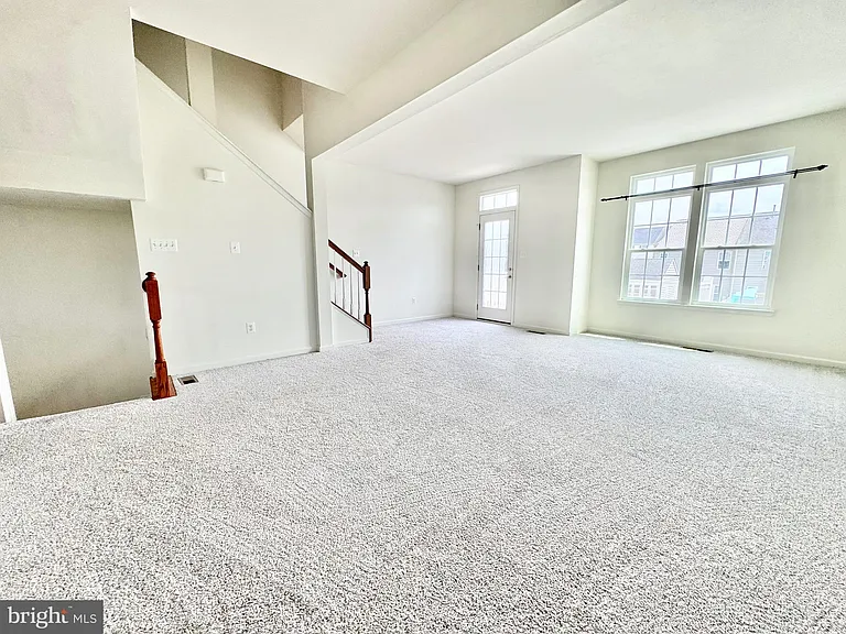 412 S Greenberry Ln — Photo 5