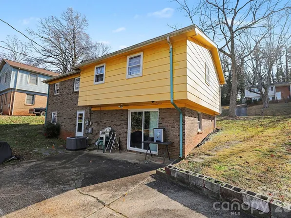 314 Westham Ridge Rd, Charlotte, NC 28217