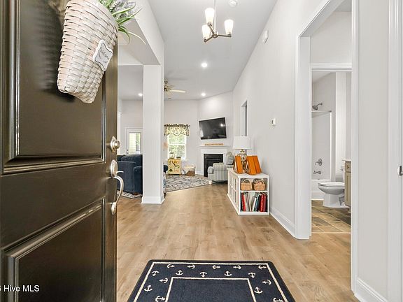4th image of 5021 Green Hawthorne Court