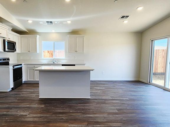 3rd image of 225 Teton Ranch Way